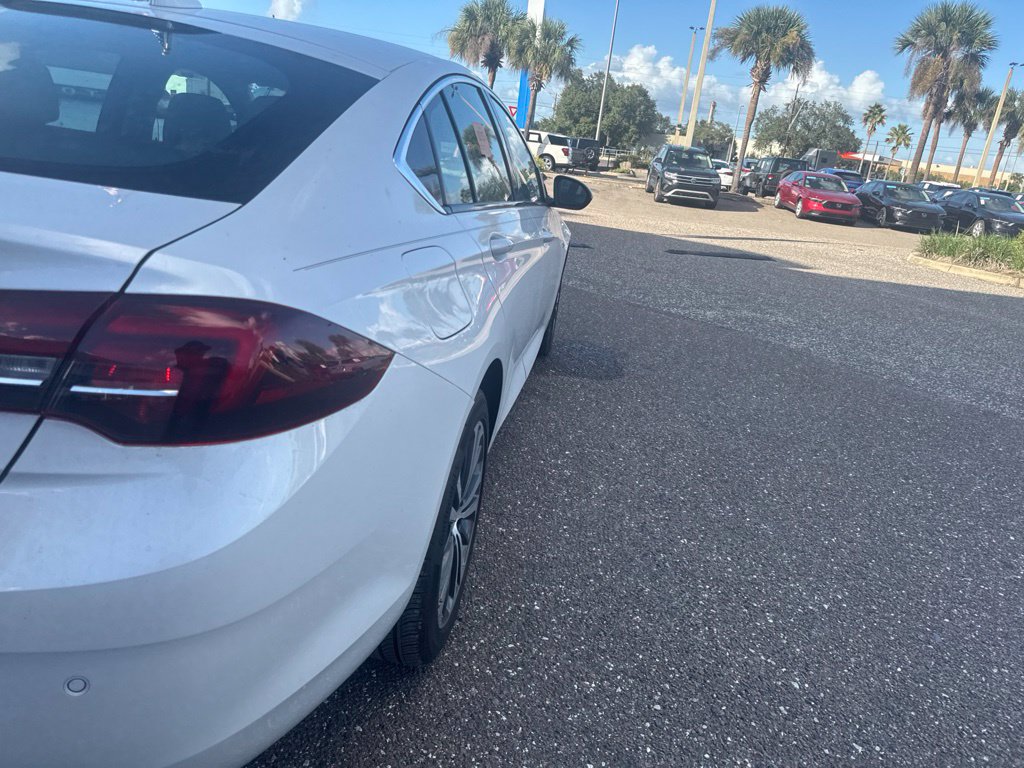 Used 2018 Buick Regal Essence w/ Driver Confidence Package #1 FWD image 26