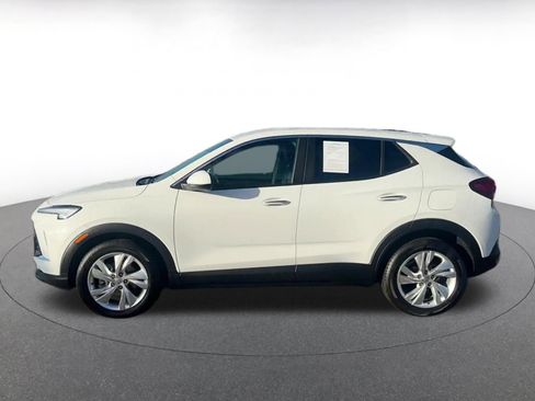 Used 2025 Buick Encore GX Preferred image 9