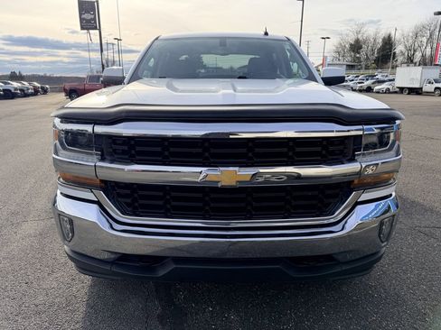 Used 2018 Chevrolet Silverado 1500 LT w/ All Star Edition image 2