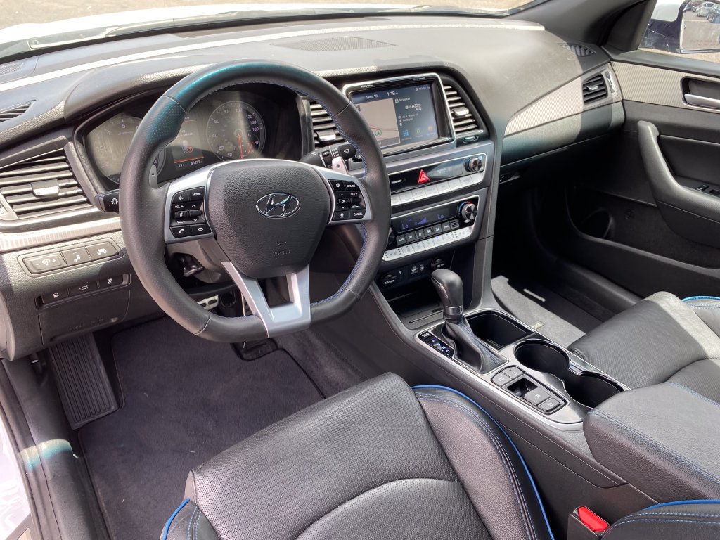 Used 2019 Hyundai Sonata Limited w/ Cargo Package FWD image 13