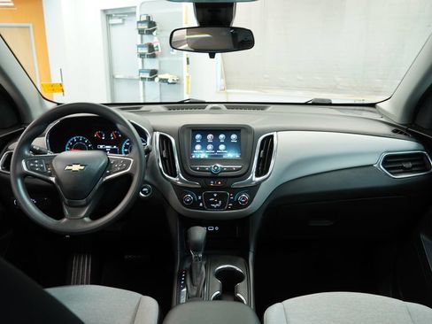 Used 2024 Chevrolet Equinox LS FWD image 18