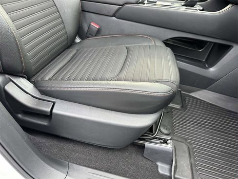 Used 2024 Nissan Pathfinder Rock Creek image 11