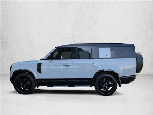 Certified 2023 Land Rover Defender 130 X-Dynamic SE AWD/4WD image 9