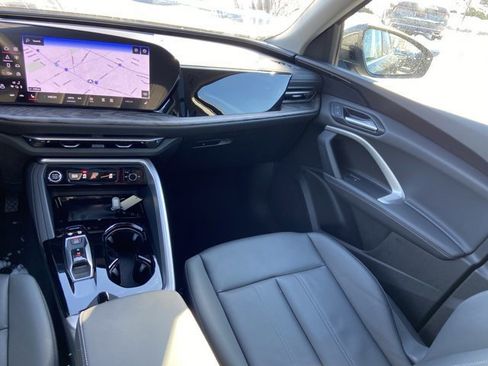 Used 2025 Audi Q5 Premium w/ Convenience Package image 14