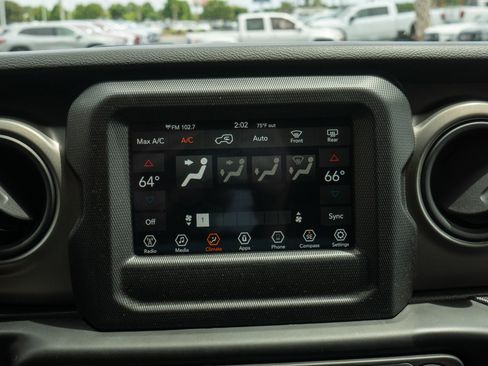 Used 2022 Jeep Wrangler Sport AWD/4WD image 20