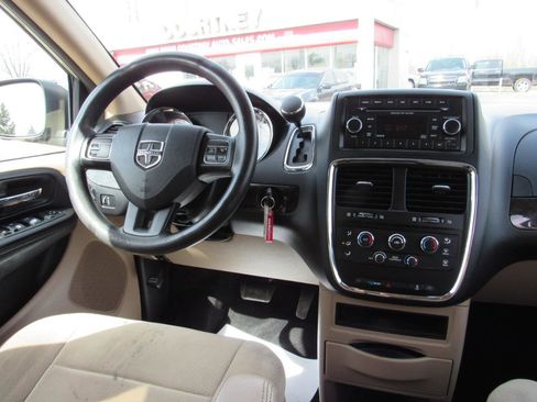 Used 2014 Dodge Grand Caravan SE w/ Quick Order Package 29E SE image 9