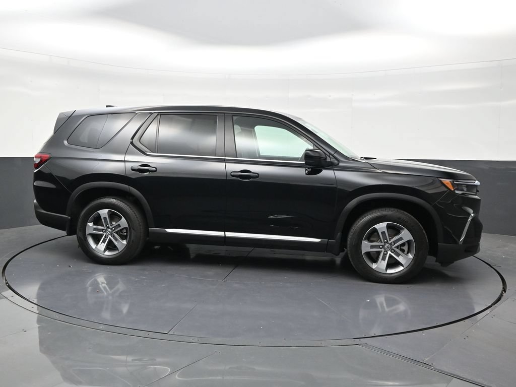 Used 2025 Honda Pilot EX-L image 6