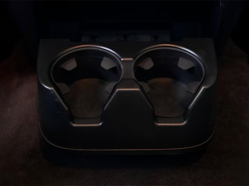 Used 2014 Chevrolet Suburban LTZ image 39