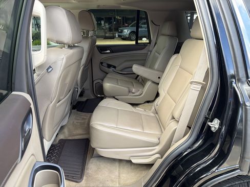 Used 2015 GMC Yukon SLT w/ Open Road Package RWD image 4