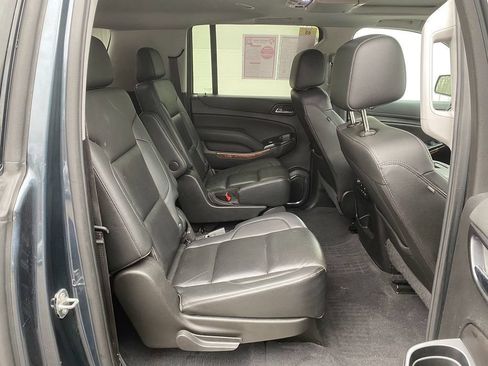 Used 2020 Chevrolet Suburban Premier AWD/4WD image 26