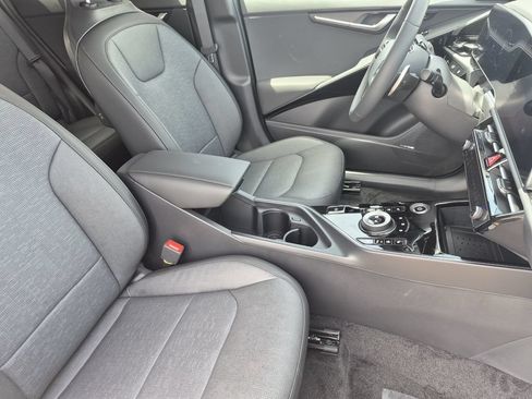 New 2026 Kia Niro Wave w/ Wave Preserve Package FWD image 15