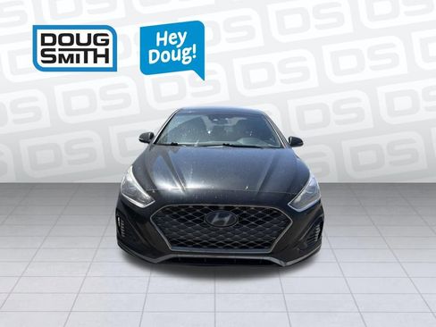 Used 2018 Hyundai Sonata Limited FWD image 2