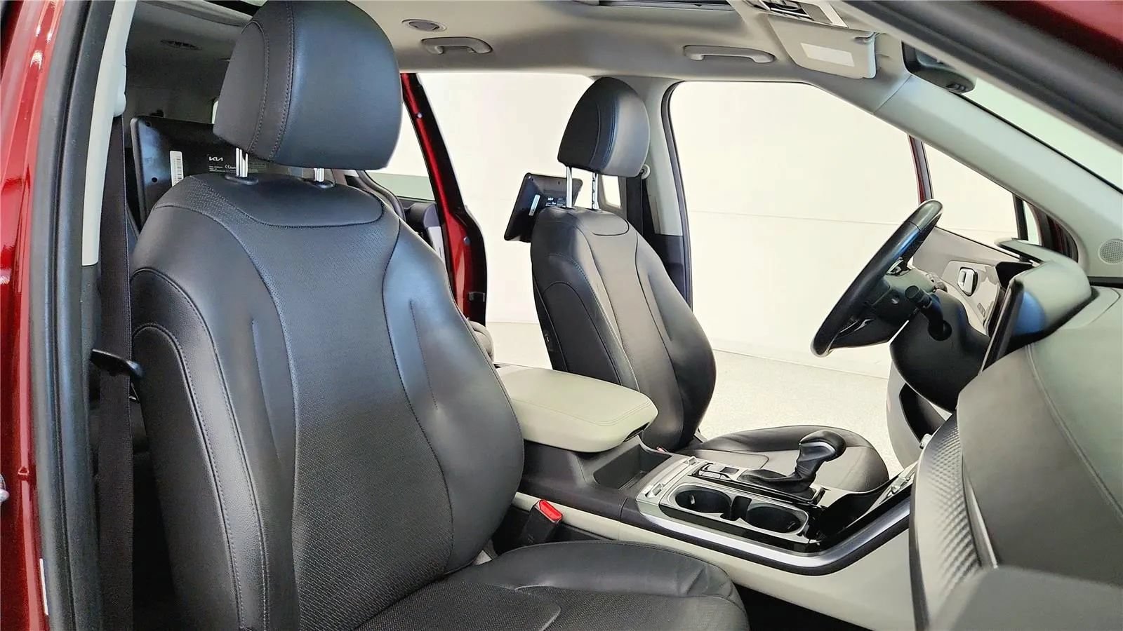 Used 2022 Kia Carnival SX Prestige FWD image 35