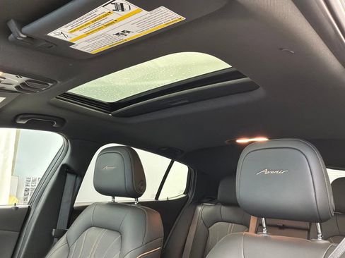 Used 2024 Buick Envista Avenir FWD image 21