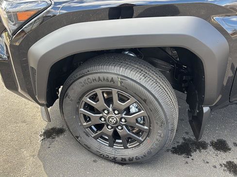 New 2026 Toyota 4Runner SR5 image 5