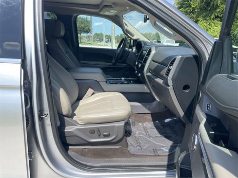 Used 2021 Ford Expedition XLT image 26