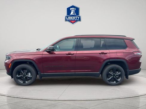 New 2025 Jeep Grand Cherokee L Altitude AWD/4WD image 5