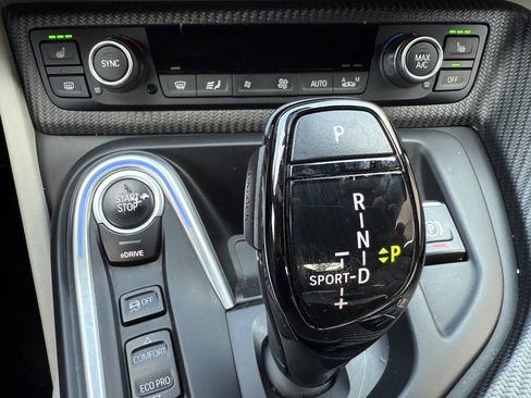 Used 2019 BMW i8 Coupe image 37