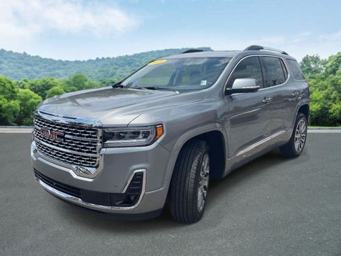 Used 2023 GMC Acadia Denali w/ Denali Ultimate Package FWD image 24