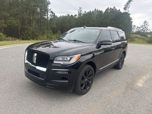 Used 2023 Lincoln Navigator Reserve image 5