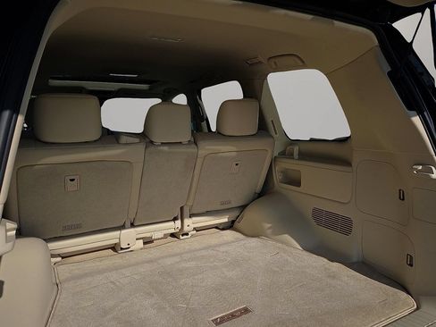 Used 2020 Lexus LX 570 4WD w/ Luxury Package image 9