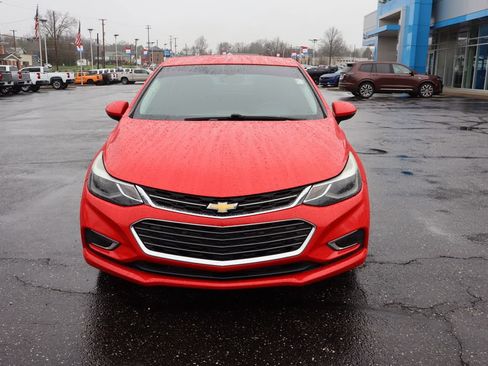 Used 2017 Chevrolet Cruze Premier image 32