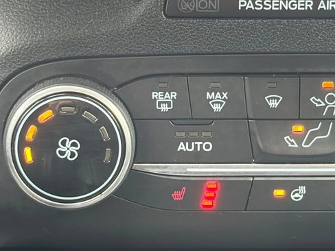 Used 2020 Ford Escape SEL AWD/4WD image 24