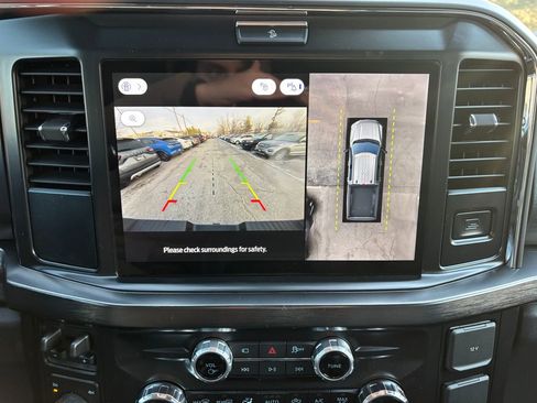 New 2026 Ford F250 Lariat w/ Black Appearance Package image 34