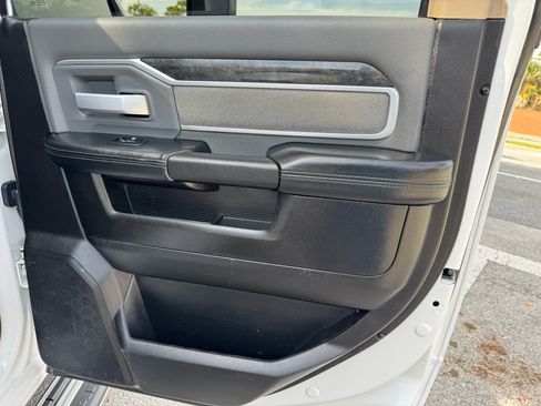 Used 2020 RAM 3500 Big Horn image 34