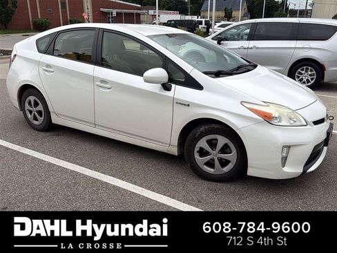Used 2012 Toyota Prius Two FWD image 1