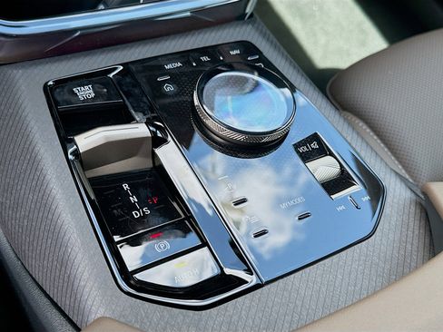 New 2025 BMW X3 xDrive30i w/ Convenience Package image 14