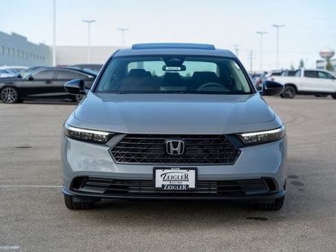 New 2025 Honda Accord SE image 2
