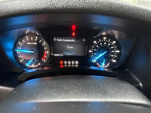 Used 2017 Ford Expedition EL XL w/ Equipment Group 101A AWD/4WD image 17
