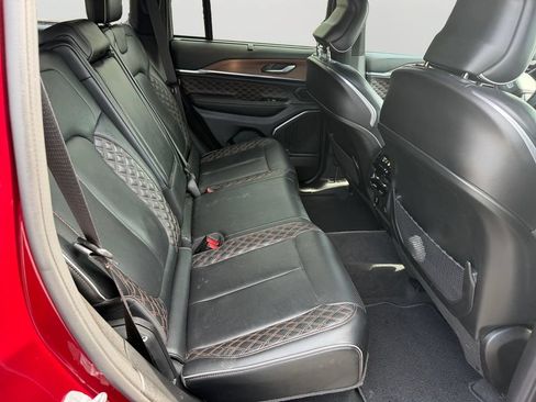 Used 2022 Jeep Grand Cherokee Summit w/ Adv Protech Group IV AWD/4WD image 12