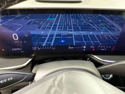 Used 2025 Buick Envision Preferred AWD/4WD image 37