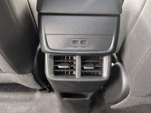 Used 2025 Chevrolet Equinox LT AWD/4WD image 23