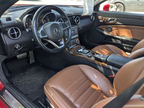 Used 2017 Mercedes-Benz SLC 300 image 5