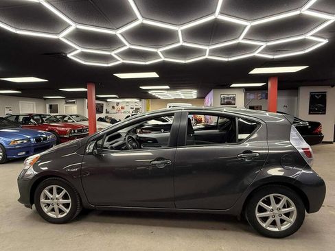 Used 2013 Toyota Prius C Three image 4