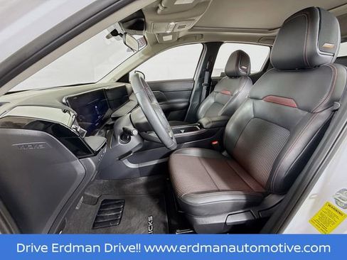 Certified 2025 Nissan Kicks SR w/ SR Premium Package image 5