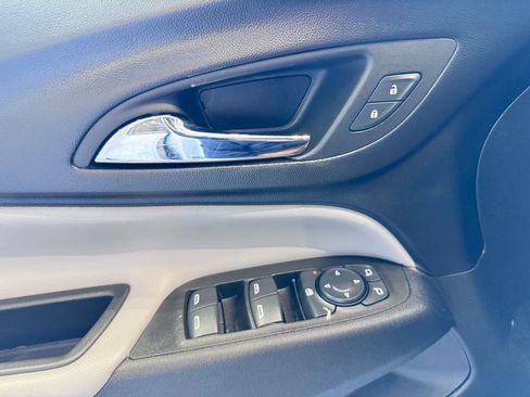 Certified 2022 Chevrolet Equinox LS w/ LS Convenience Package image 22