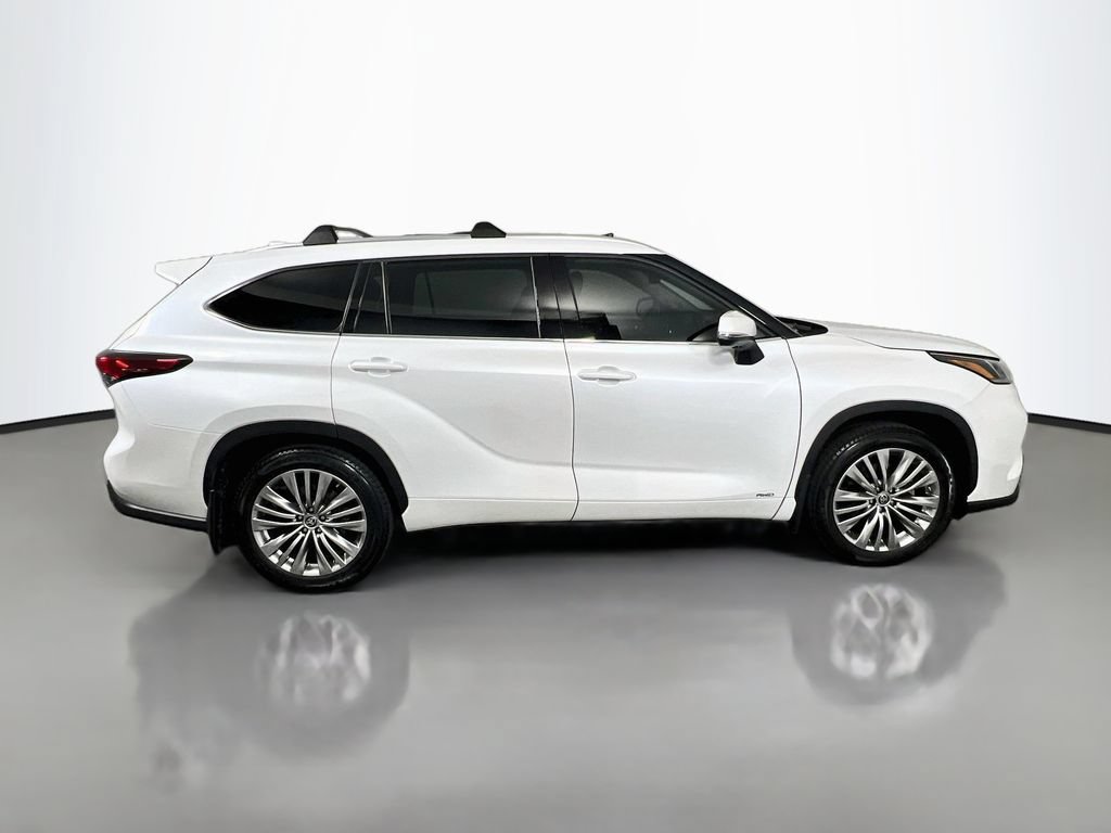 Used 2023 Toyota Highlander Platinum AWD/4WD image 8