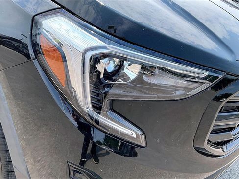 Used 2020 GMC Terrain SLE w/ Driver Convenience Package FWD image 23