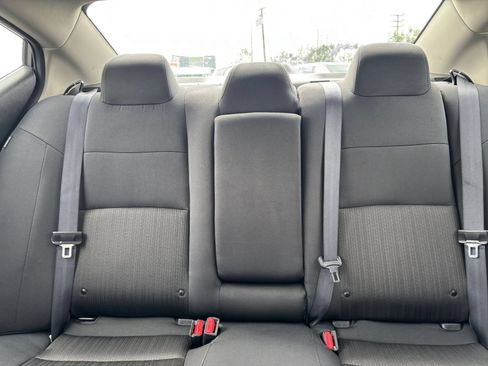 Used 2025 Nissan Altima 2.5 SV FWD image 39