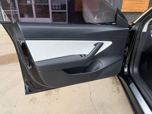 Used 2020 Tesla Model 3 Long Range AWD/4WD image 13