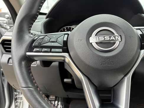 Used 2024 Nissan Altima 2.5 SR FWD image 22