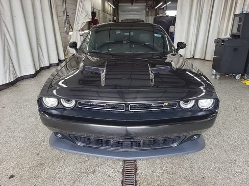 Used 2016 Dodge Challenger R/T Scat Pack w/ Leather Interior Group RWD image 2