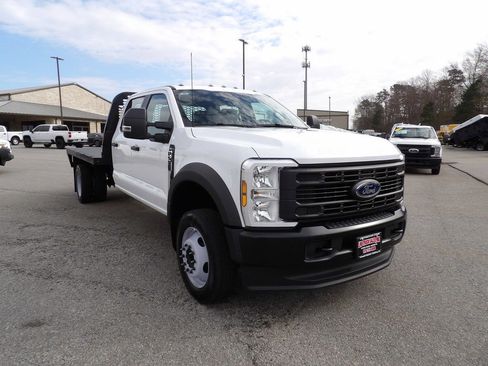 Used 2024 Ford F550 2WD Crew Cab Super Duty image 11