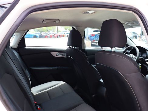 Used 2022 Kia Forte LXS FWD image 28