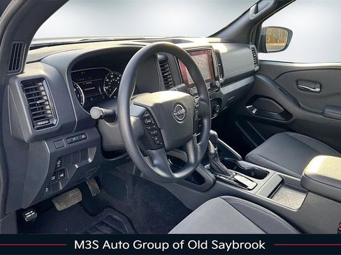 Used 2023 Nissan Frontier SV w/ Midnight Edition Package image 17