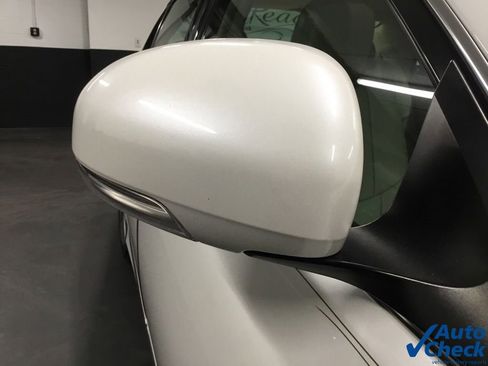 Used 2011 Toyota Avalon Limited image 14